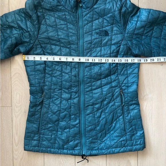 The North Face Women’s Puffer Jacket in Light Blue Size S - Picture 2 of 14